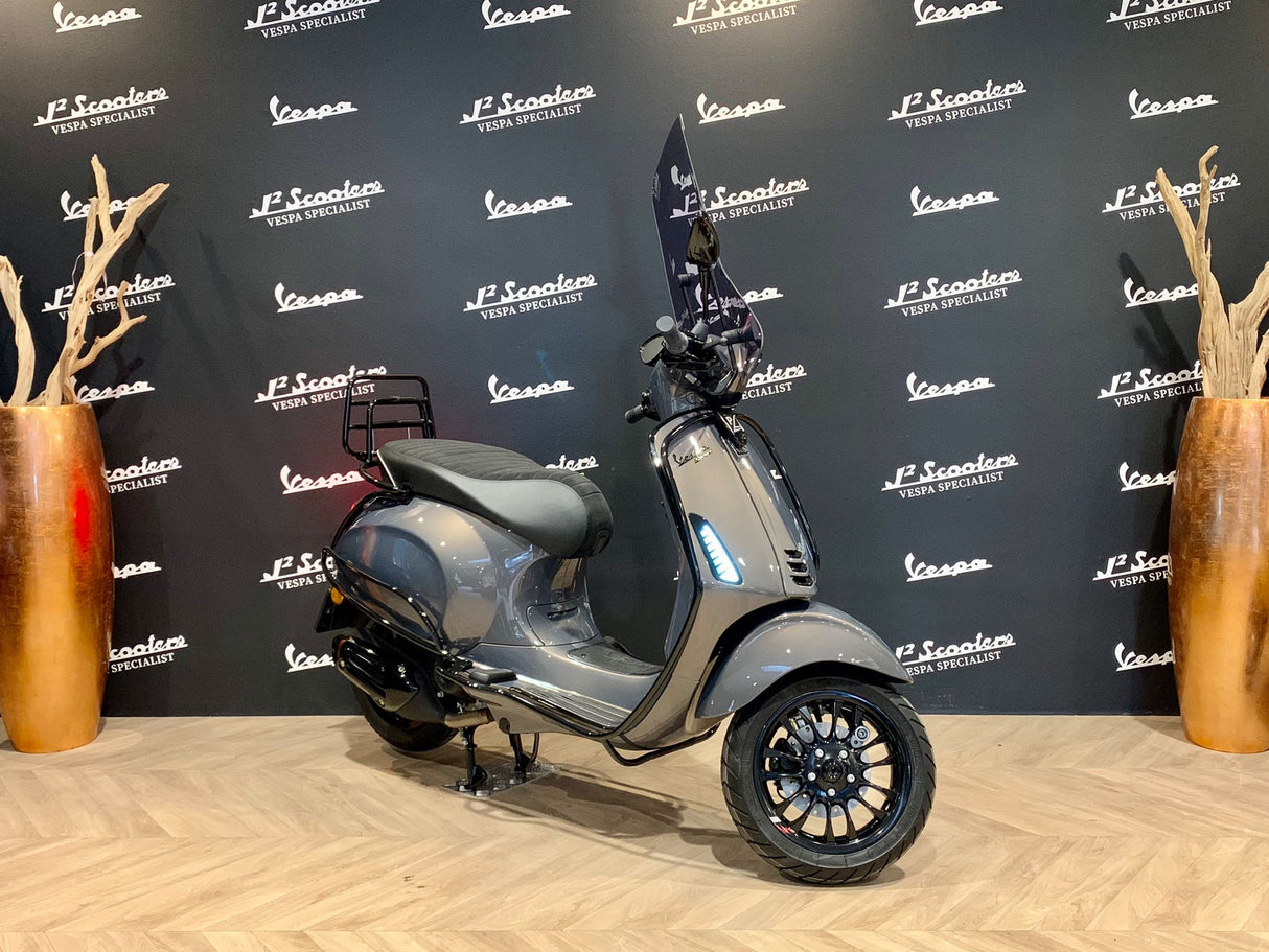 Vespa Sprint / Elettrica Facelift 2025 BMW Champagne Quartz