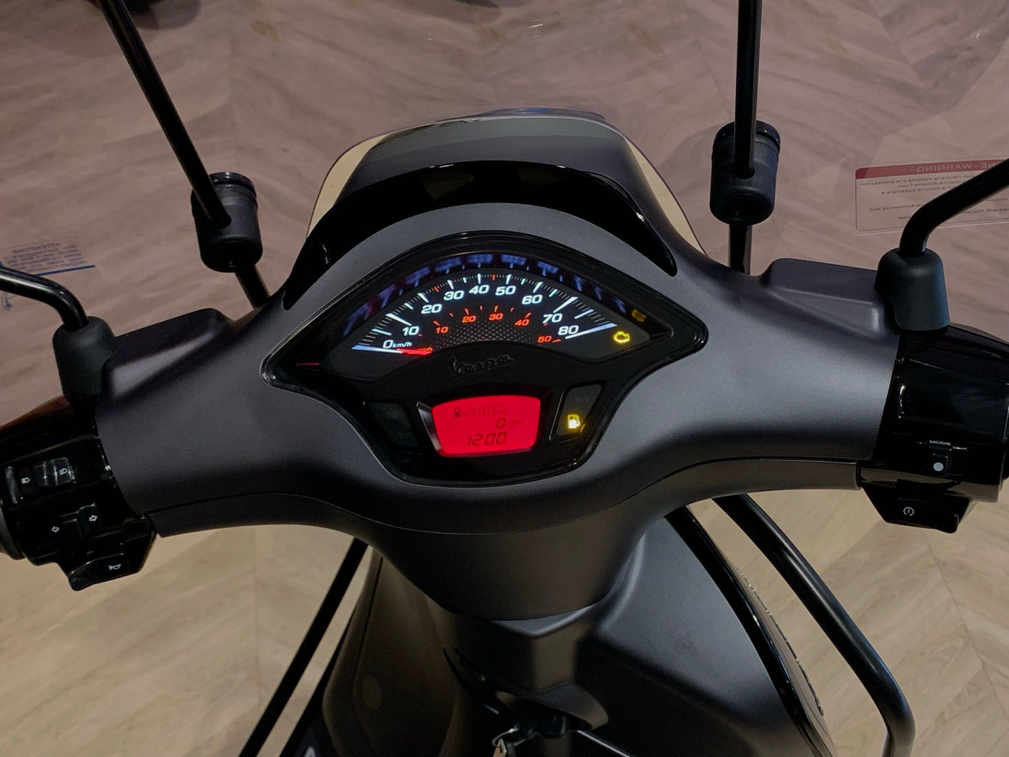 Vespa Sprint S E5 mat grijs GRIGIO TRAVOLGENTE MATT