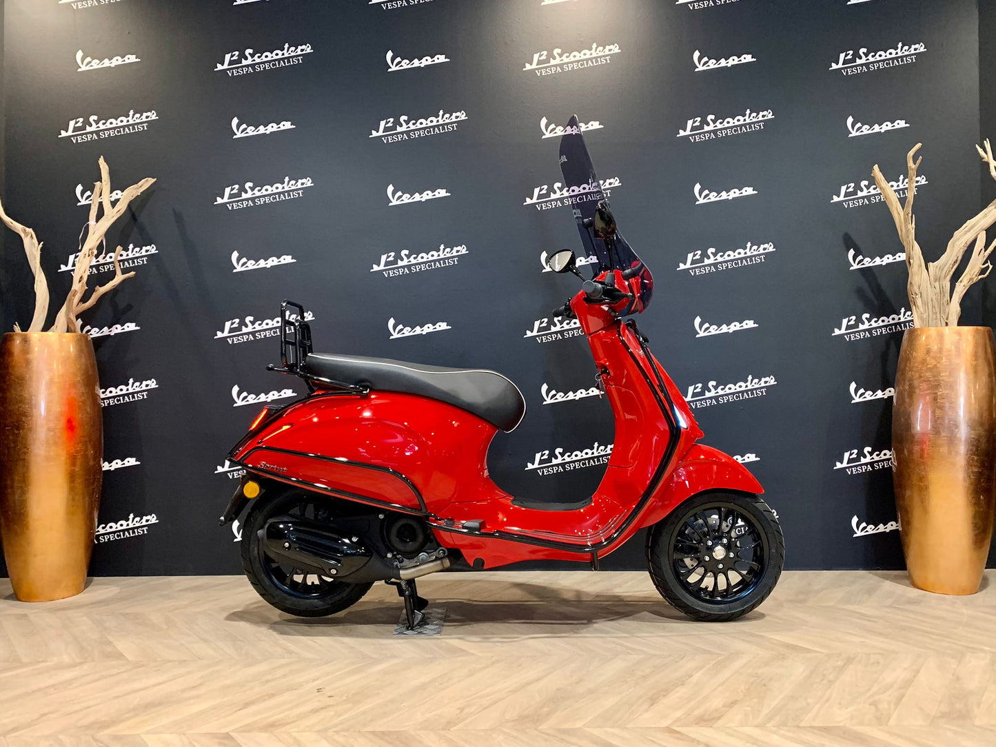 Vespa Sprint E5 rood ROSSO DRAGON