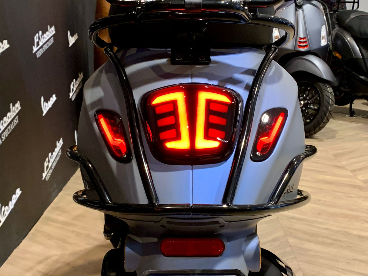 Vespa Sprint / Elettrica Facelift 2025 Designo Blue