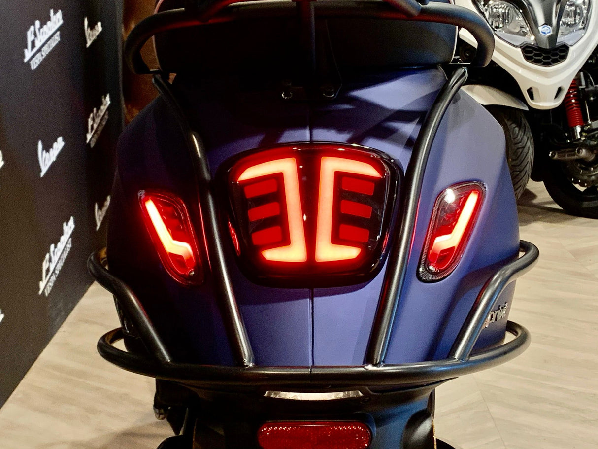 Vespa Sprint / Elettrica Facelift 2025 Opaco San Marino BMW