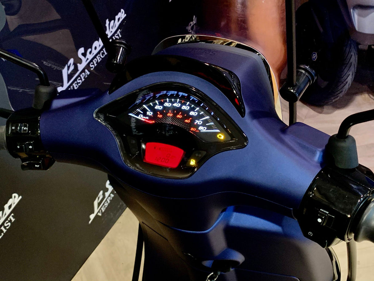 Vespa Sprint / Elettrica Facelift 2025 Opaco San Marino BMW