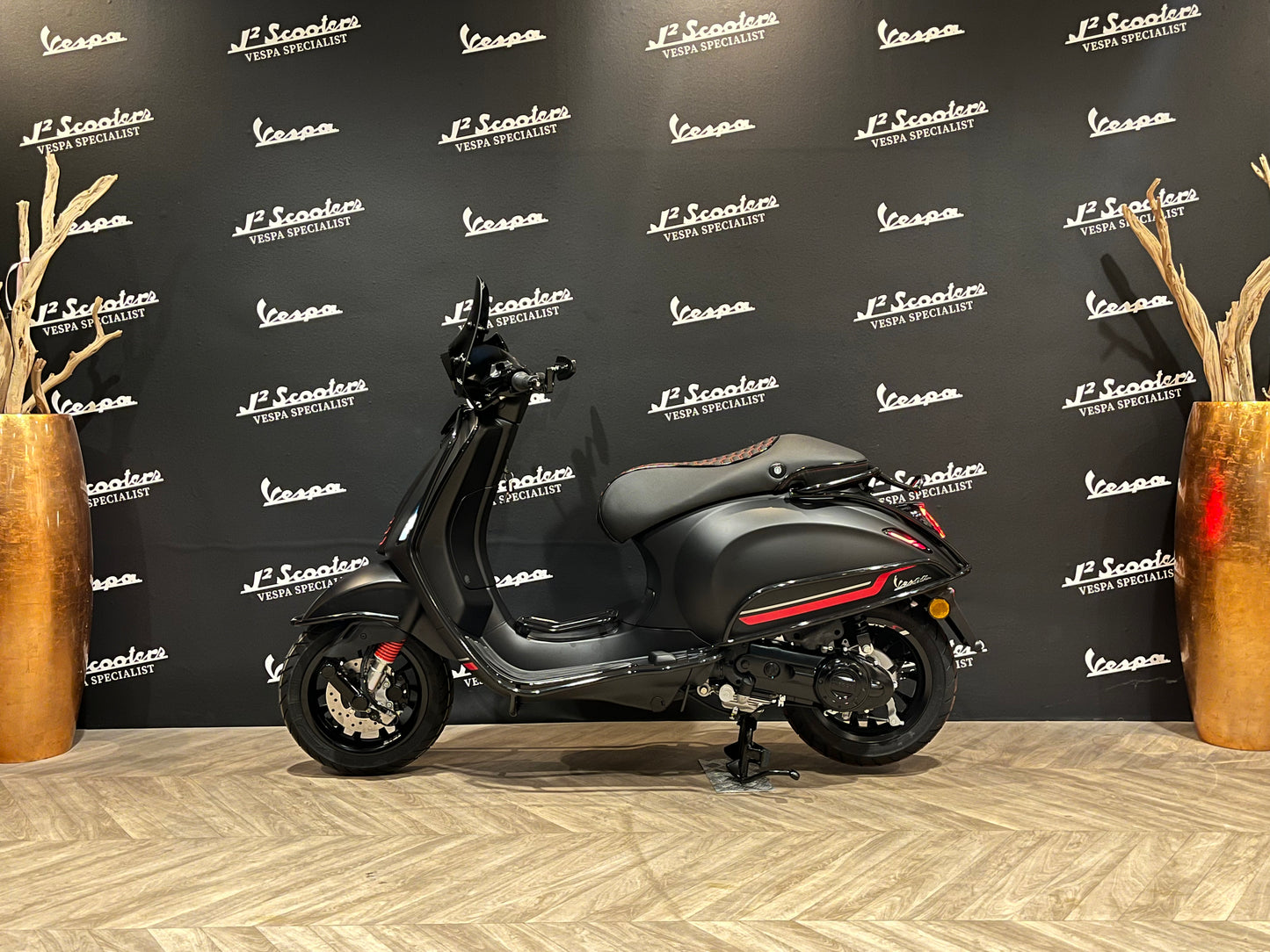 Vespa Sprint S E5 mat zwart NERO CONVINTO MATT