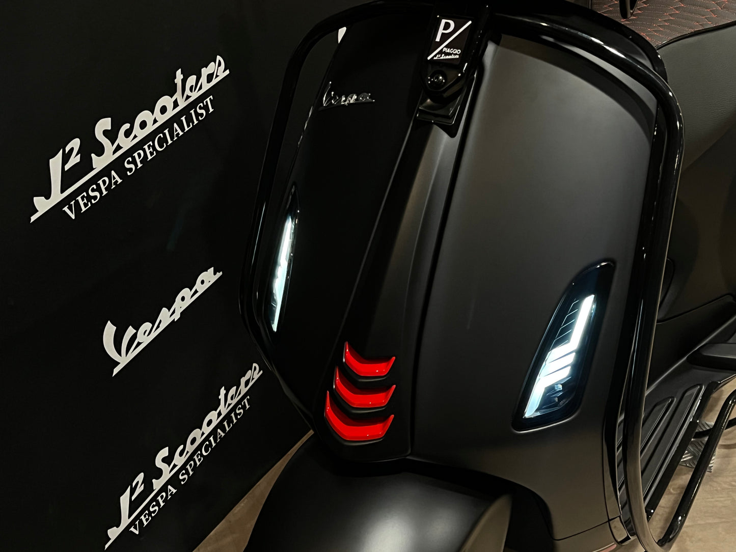 Vespa Sprint S E5 mat zwart NERO CONVINTO MATT