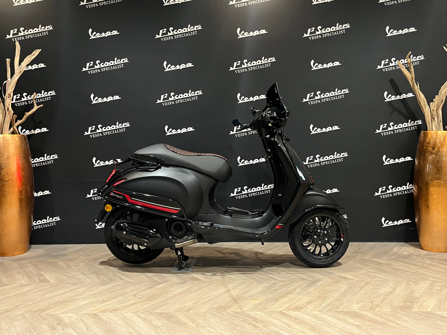 Vespa Sprint S E5 mat zwart NERO CONVINTO MATT