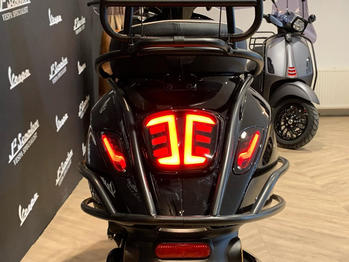 Vespa Sprint / Elettrica Facelift 2025 Nero Lucido