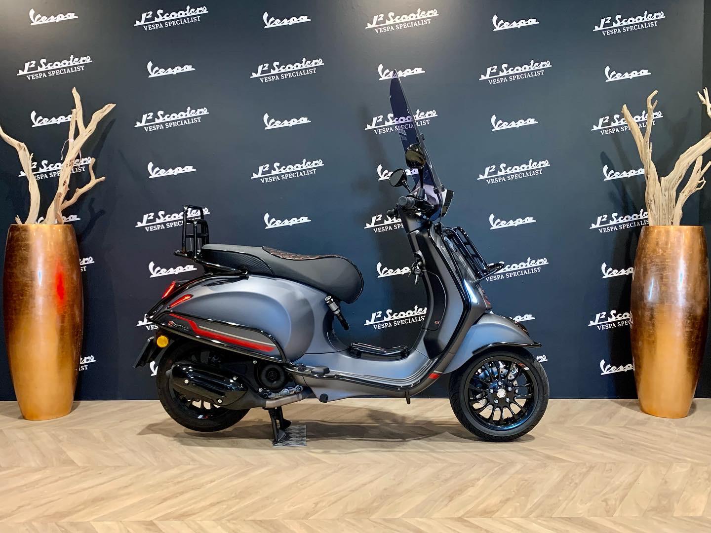 Vespa Sprint S E5 mat grijs GRIGIO TRAVOLGENTE MATT