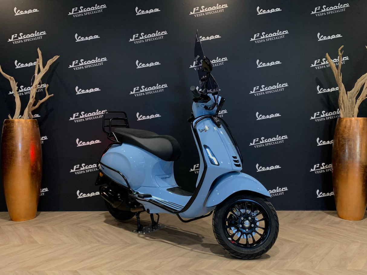 Vespa Sprint / Elettrica Facelift 2025 Porsche Baby Blue