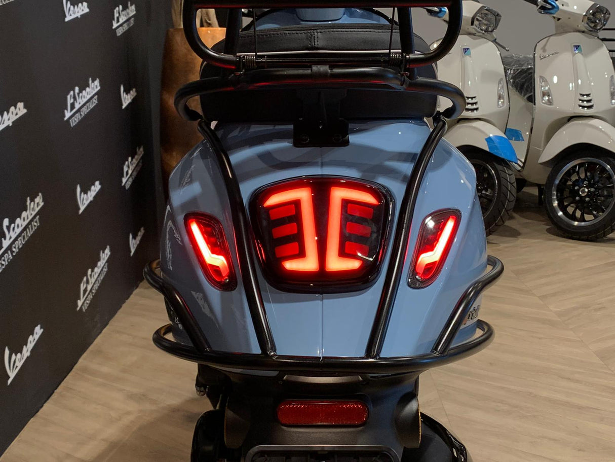 Vespa Sprint / Elettrica Facelift 2025 Porsche Baby Blue