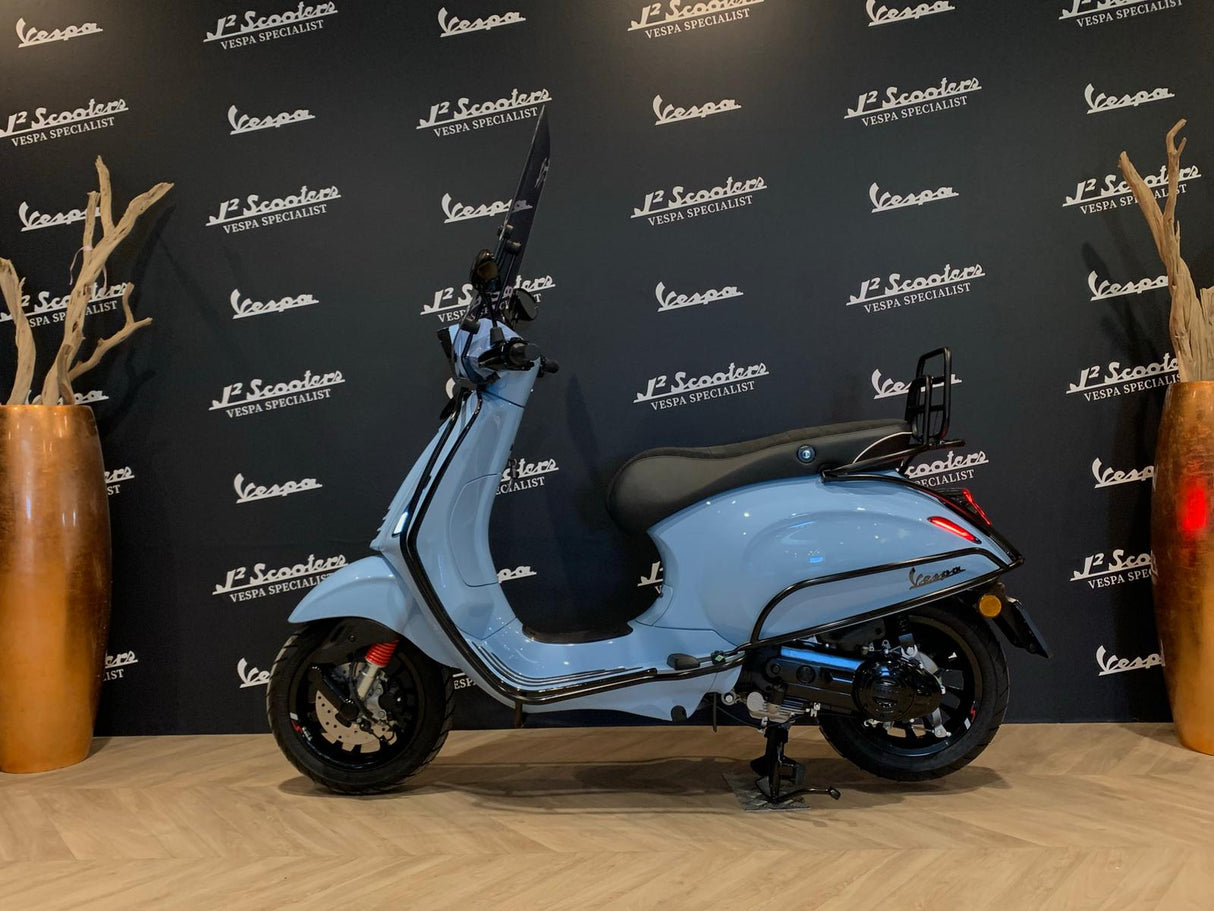 Vespa Sprint / Elettrica Facelift 2025 Porsche Baby Blue