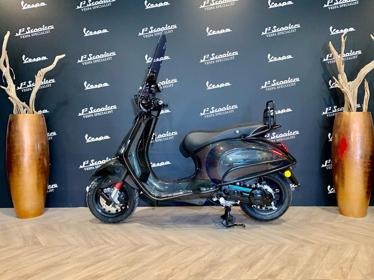 Vespa Sprint / Elettrica Facelift 2025 Psychedellic