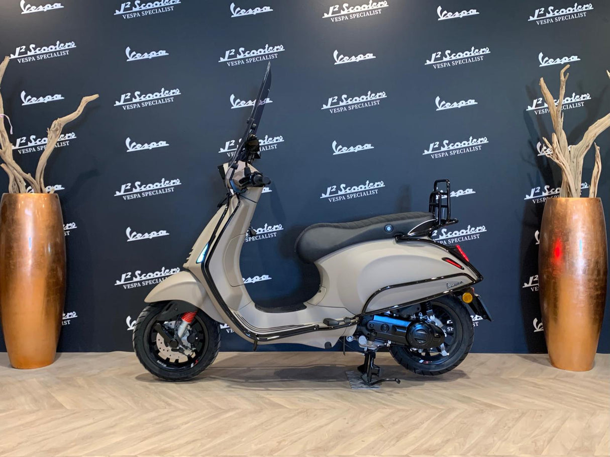 Vespa Sprint / Elettrica Facelift 2025 Desert Storm