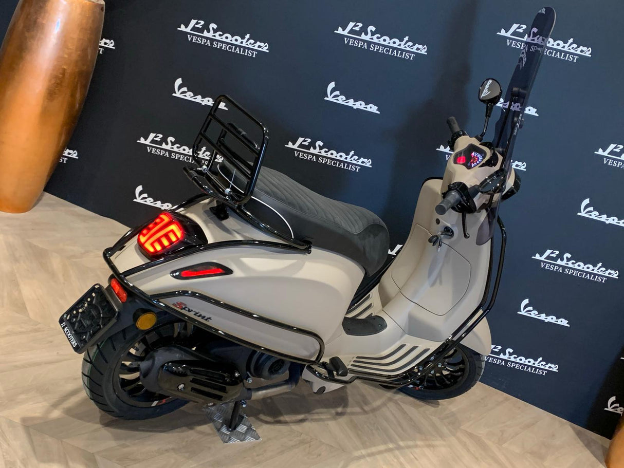Vespa Sprint / Elettrica Facelift 2025 Desert Storm
