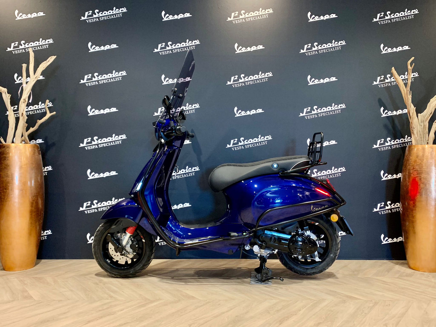 Vespa Sprint E5 BMW San Marino Glans