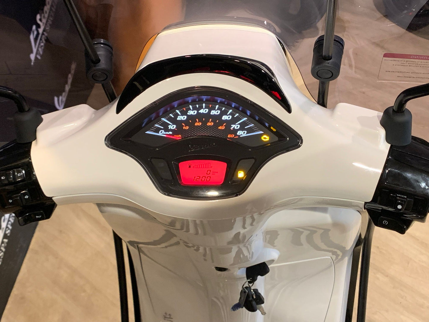 Vespa Sprint E5 BIANCO INNOCENZA
