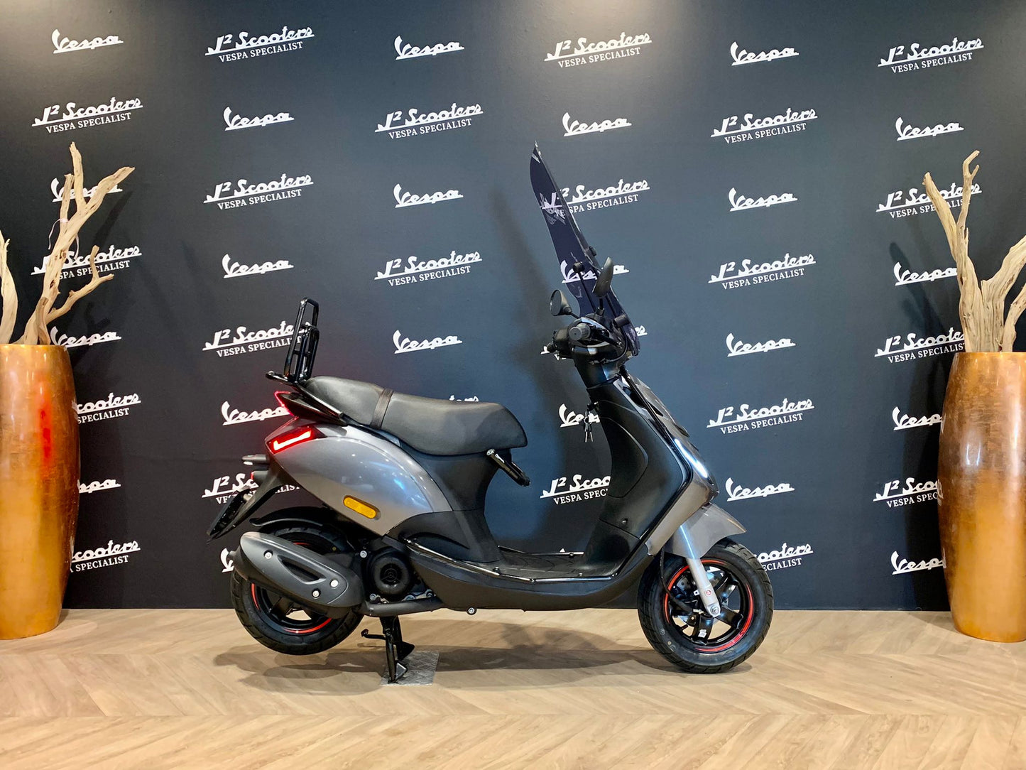 Piaggio Zip SP E5 Agaat Grijs
