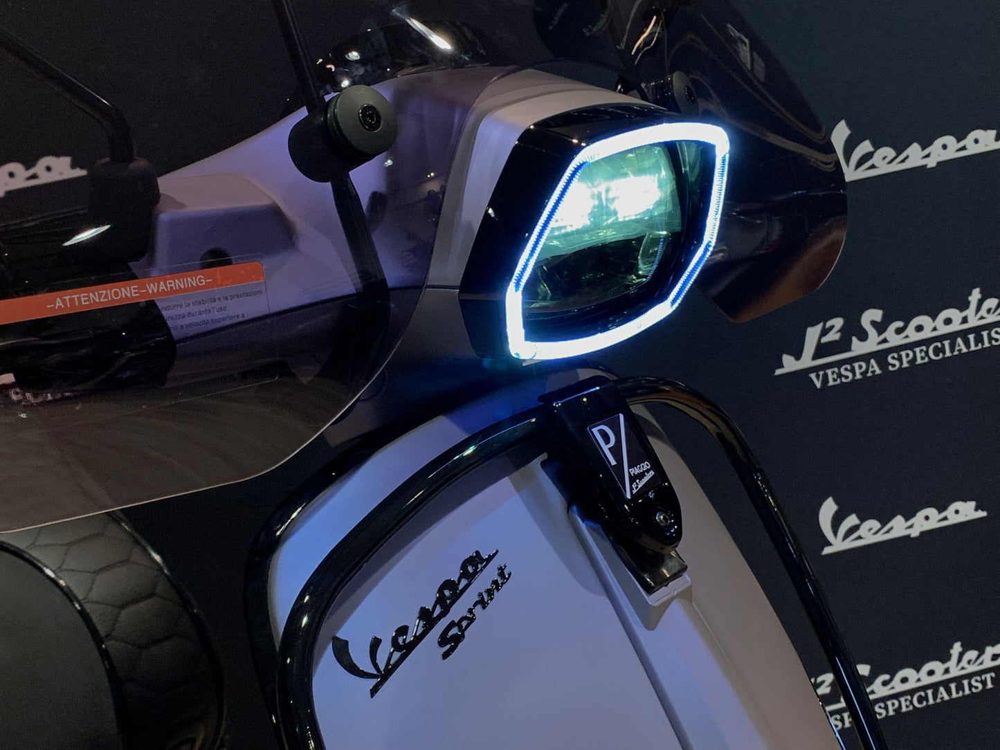 Vespa Sprint E5 DESIGNO VIOLET