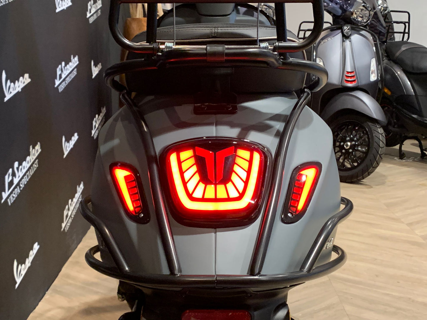 Vespa Sprint E5 Eisengrau