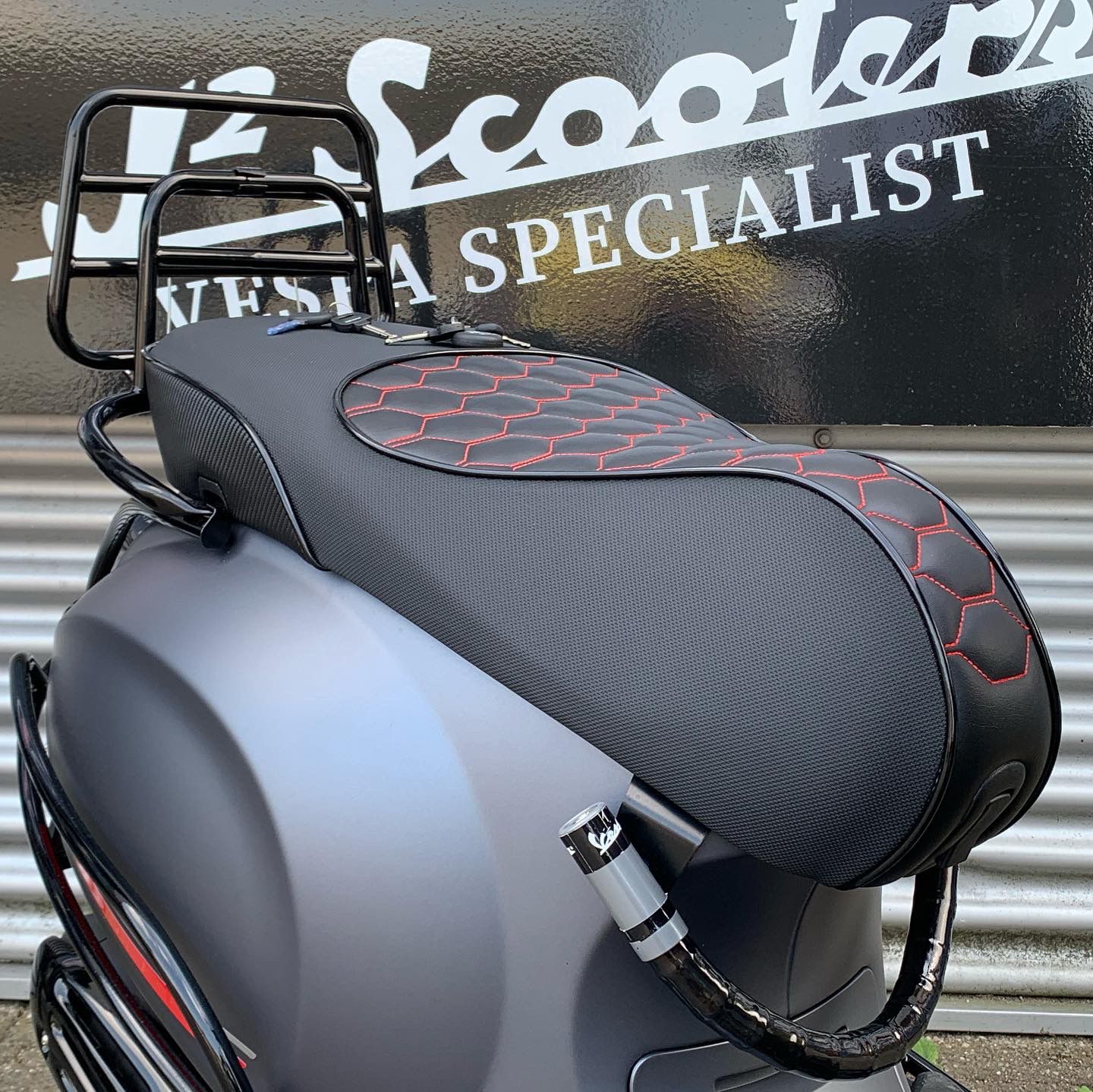 Vespa Sprint S E5 mat grijs GRIGIO TRAVOLGENTE MATT
