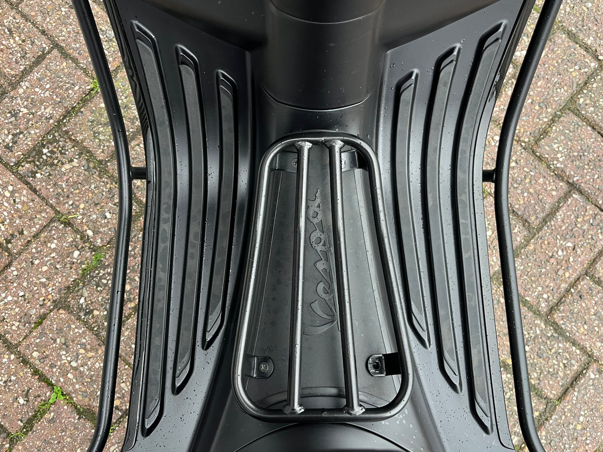 Vespa Sprint Mat Zwart Snor/Brom 2019 15831 km GARANTIE