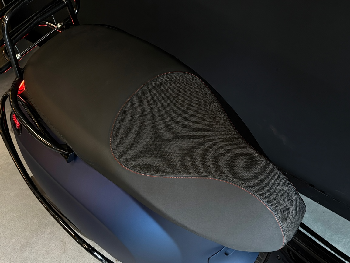 Vespa Sprint | Opaco Midnight Blue