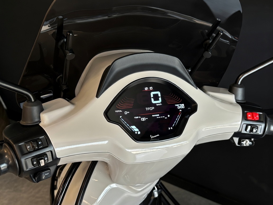 Vespa Sprint S 50 RST E5+ | Porsche Krijt Grijs