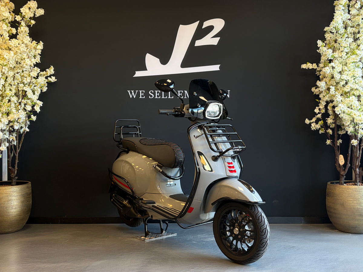 Vespa Sprint | Nardo Grey