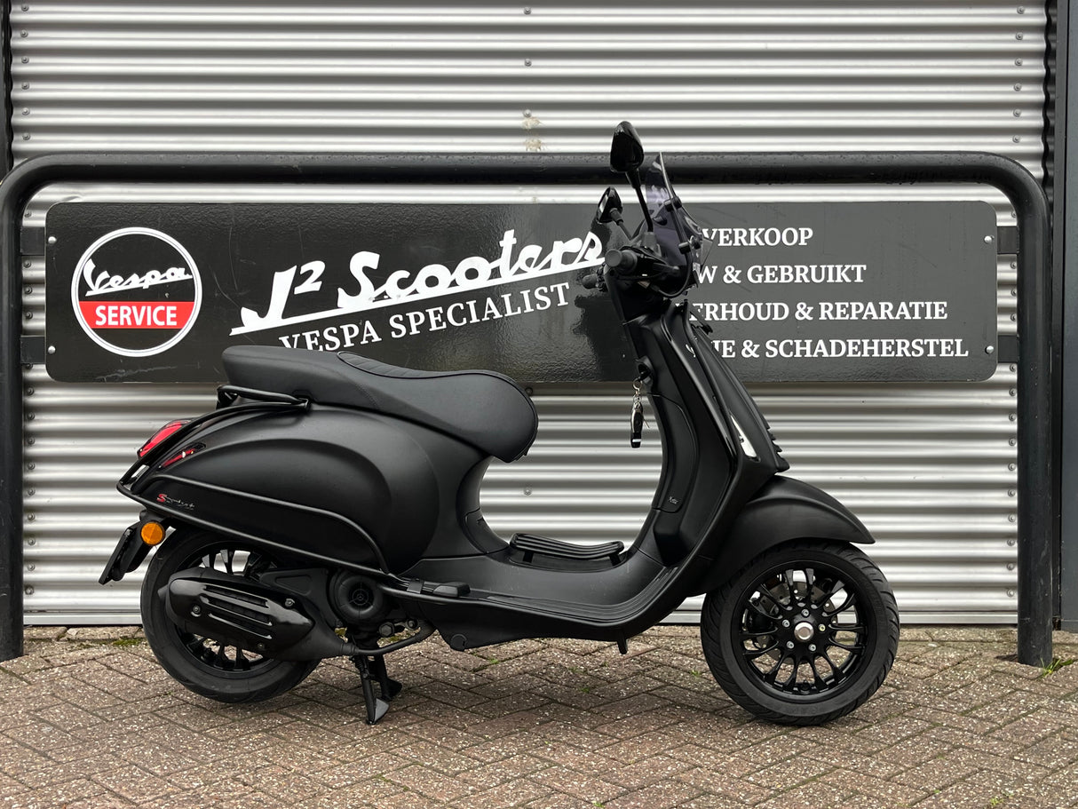 Vespa Sprint Mat Zwart Snor/Brom 2019 15831 km GARANTIE