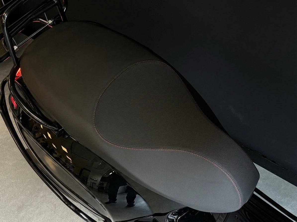 Vespa Sprint | Midnight Black