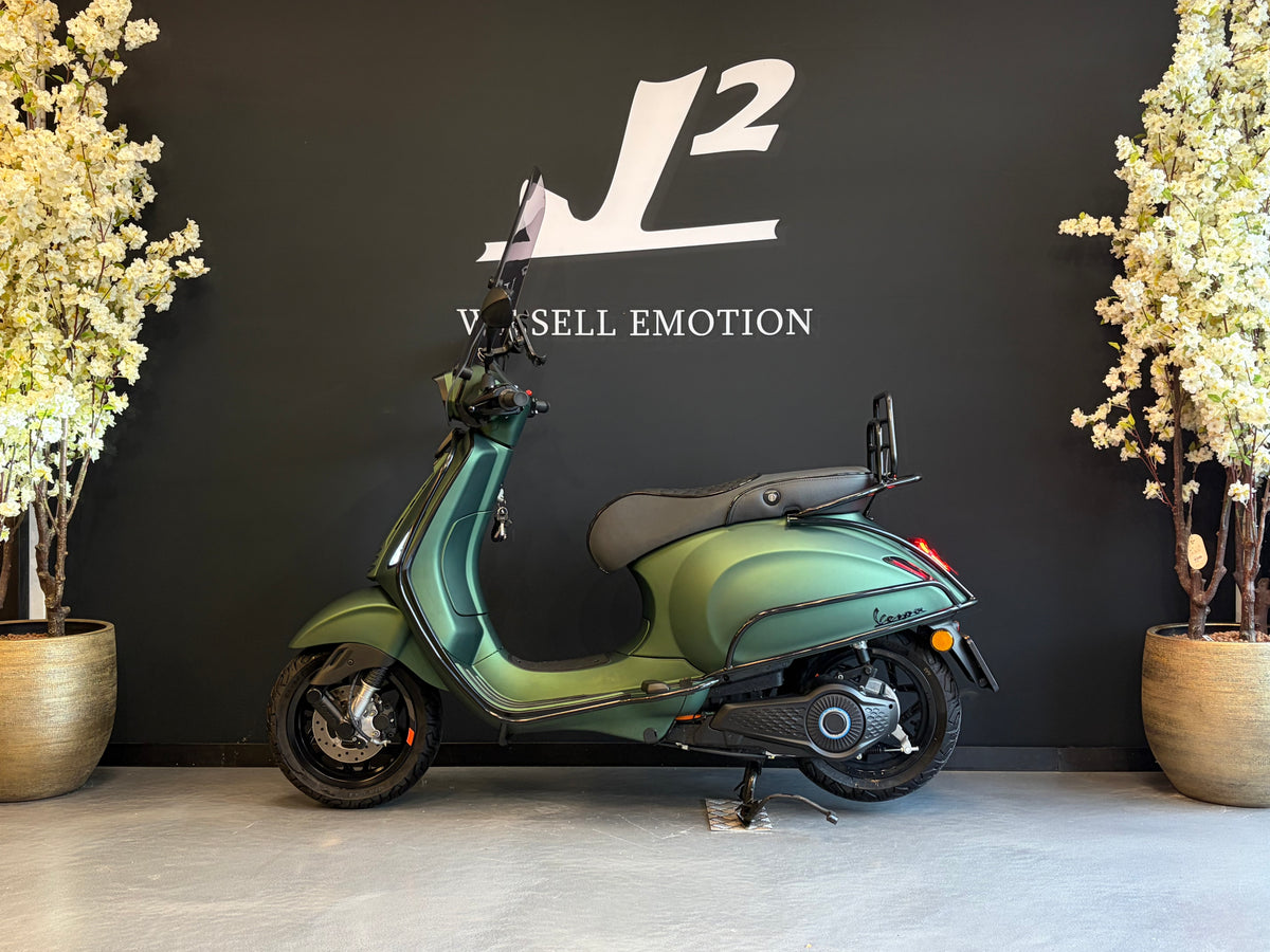 Vespa Elettrica | Cobra Green