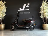 Vespa Sprint | Porsche Cherry Red