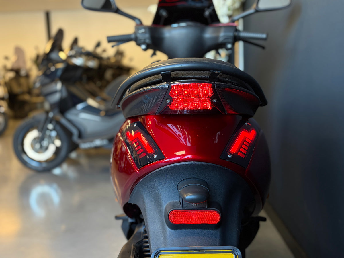 Piaggio Zip | Dark Candy Red