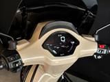 Vespa Sprint | Mocca Latte