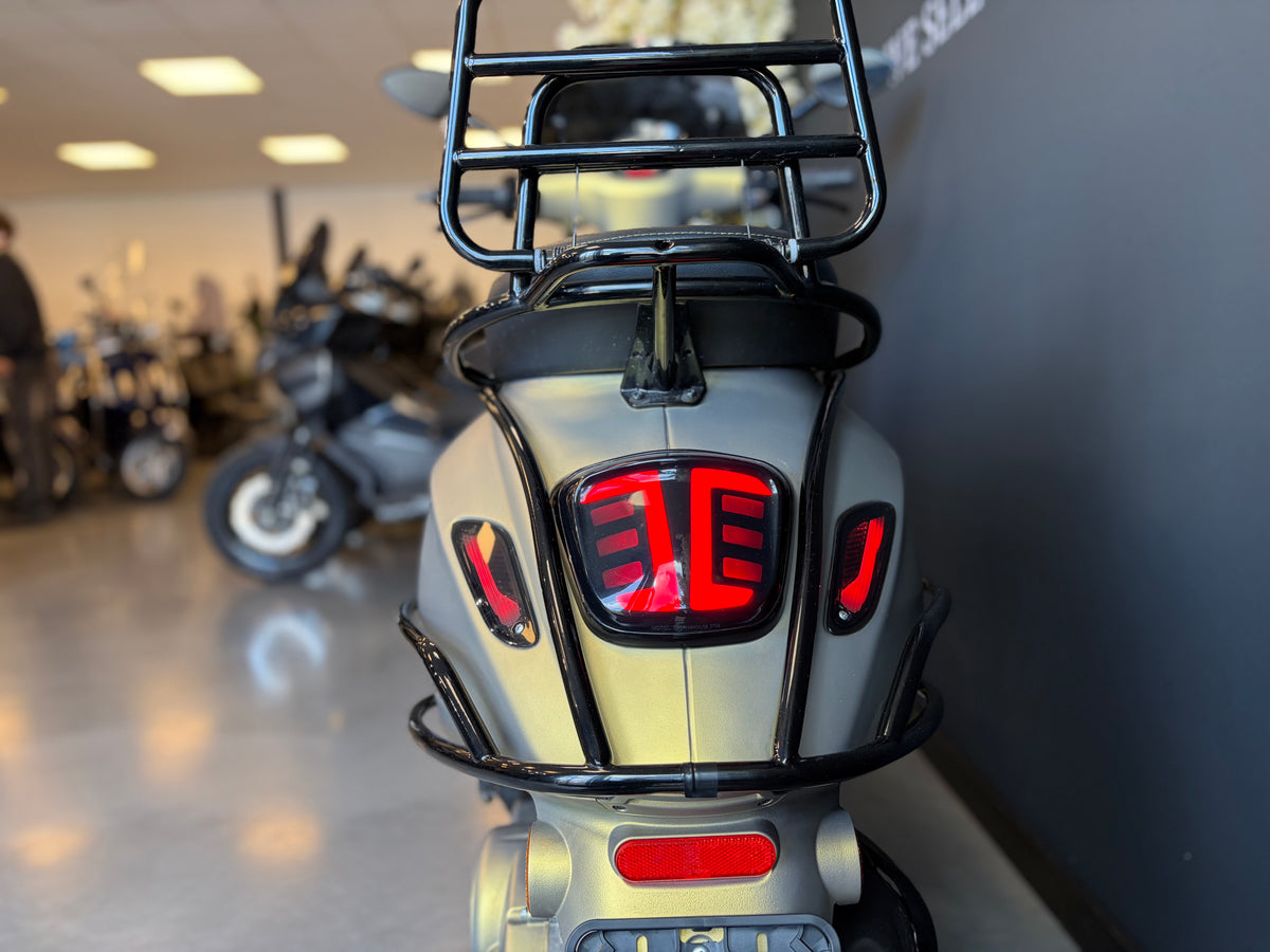 Vespa Sprint | Designo Gold