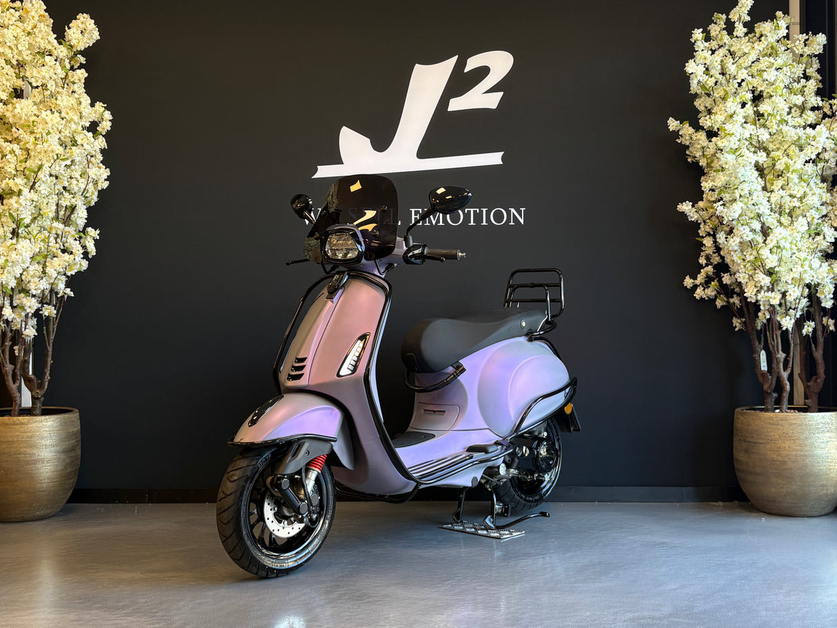 Vespa Sprint | Designo Violet | 1 eig
