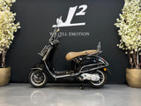 Vespa Primavera | Glans Zwart