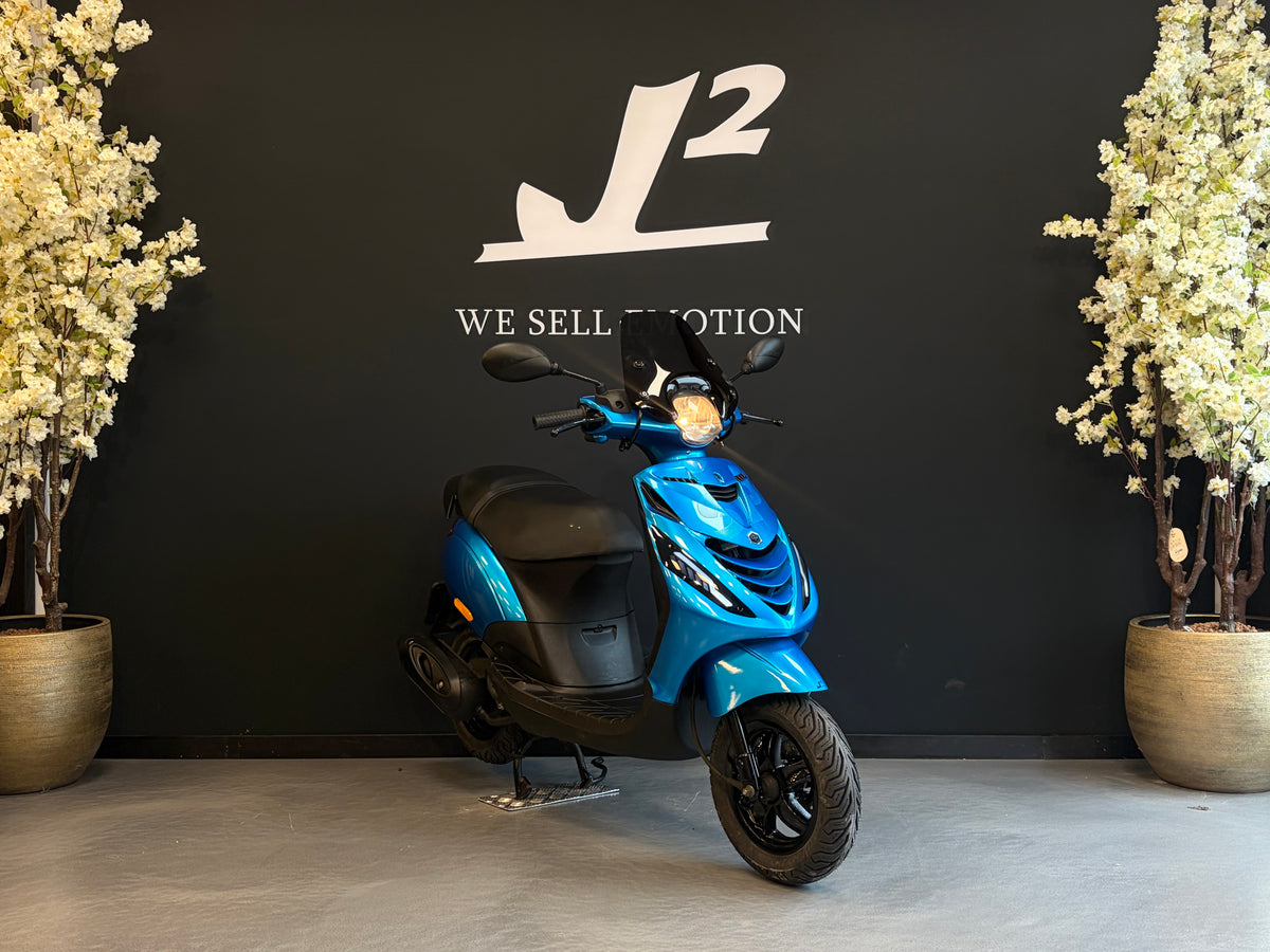 Piaggio Zip | Ice Candy Blue