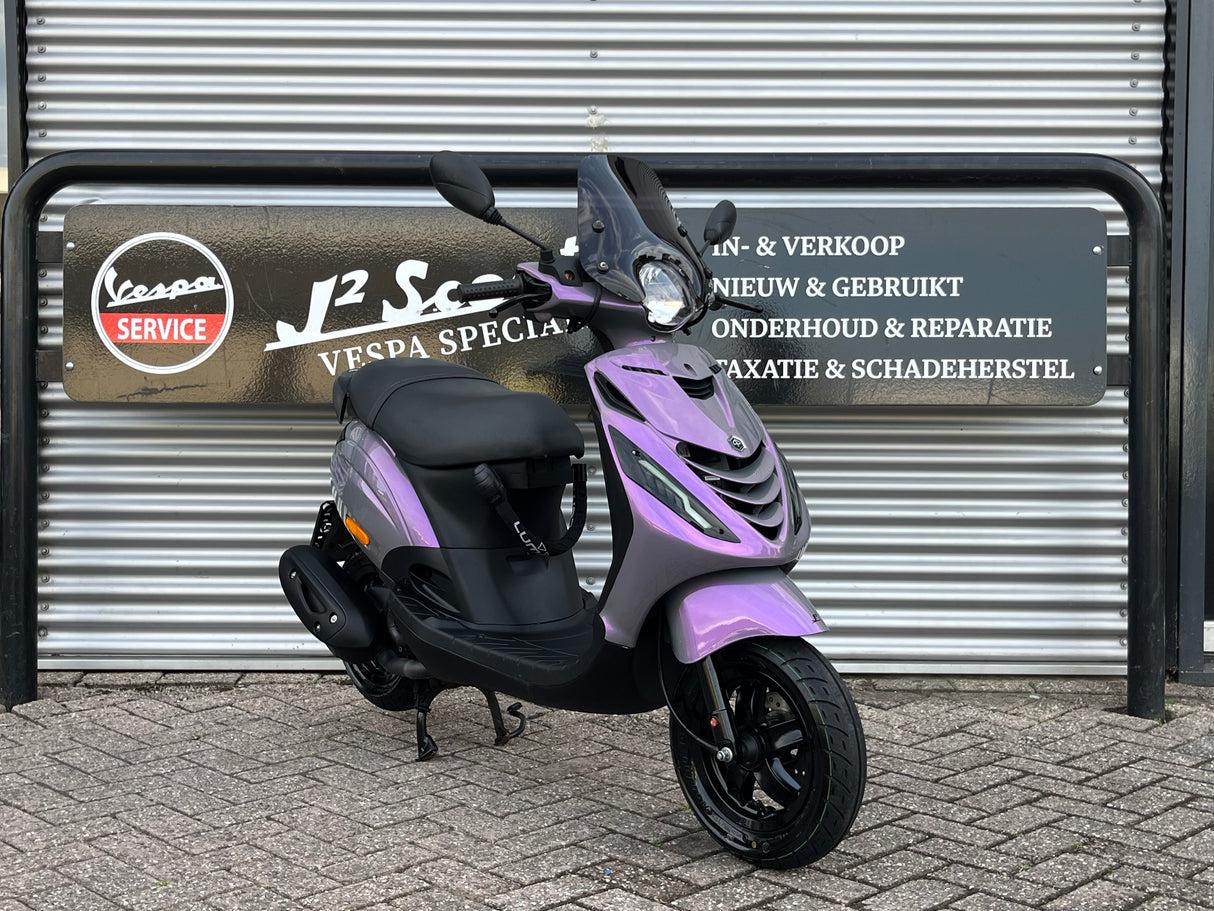 Piaggio Zip Amethyst Violet Brom 2023 2174 km Full 1 eig