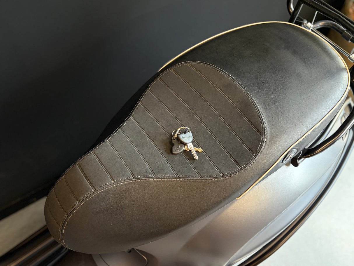 Vespa Sprint | Grigio Titano