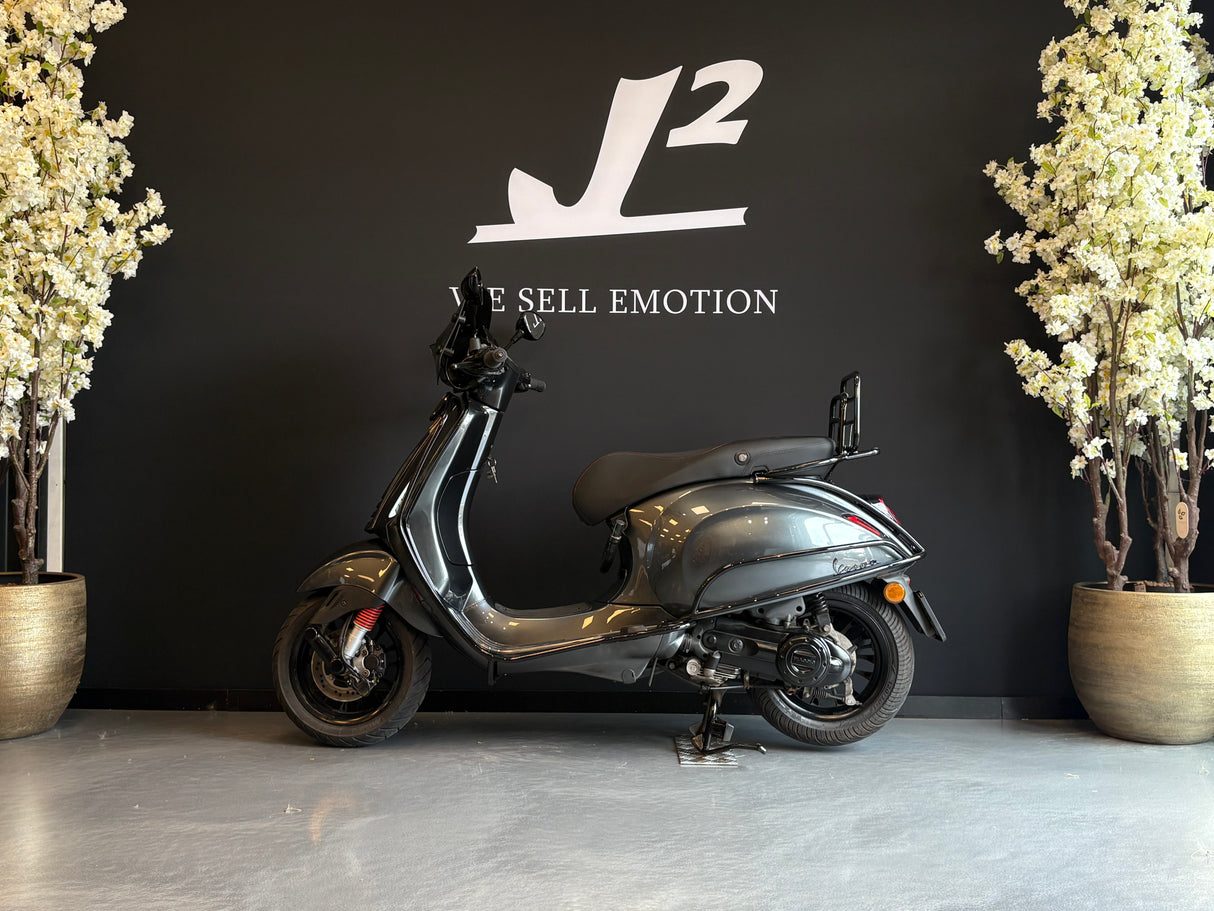Vespa Sprint | Daytona Grau