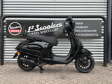 Vespa Sprint Black on Black Brom 2021 7389 km Full Option