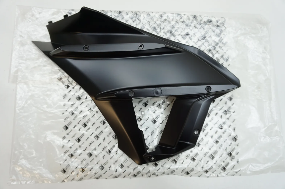 PIAGGIO LH INTERAL SIDE FAIRING APRILIA TUONO 660