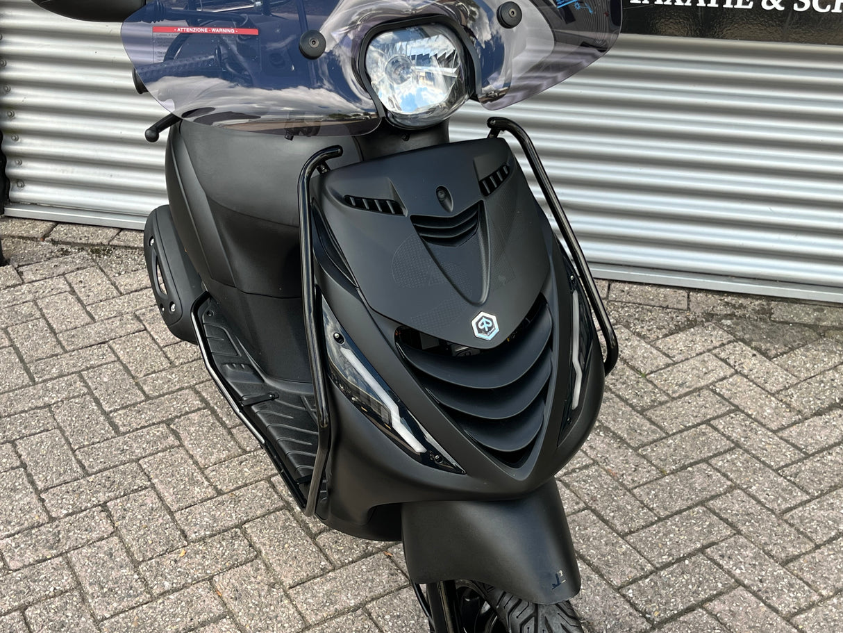 Piaggio Zip Mat Zwart Snor 2021 10111 km 1 eig