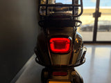 Vespa Sprint | Porsche Aventura Grey