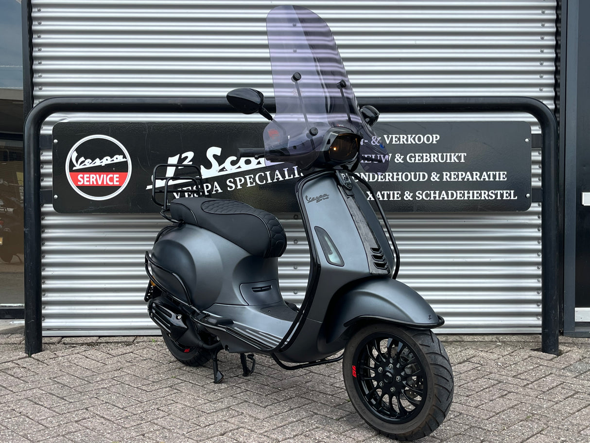 Vespa Sprint Mat Grijs Snor(scooter) 2018 11179 km 1 eig