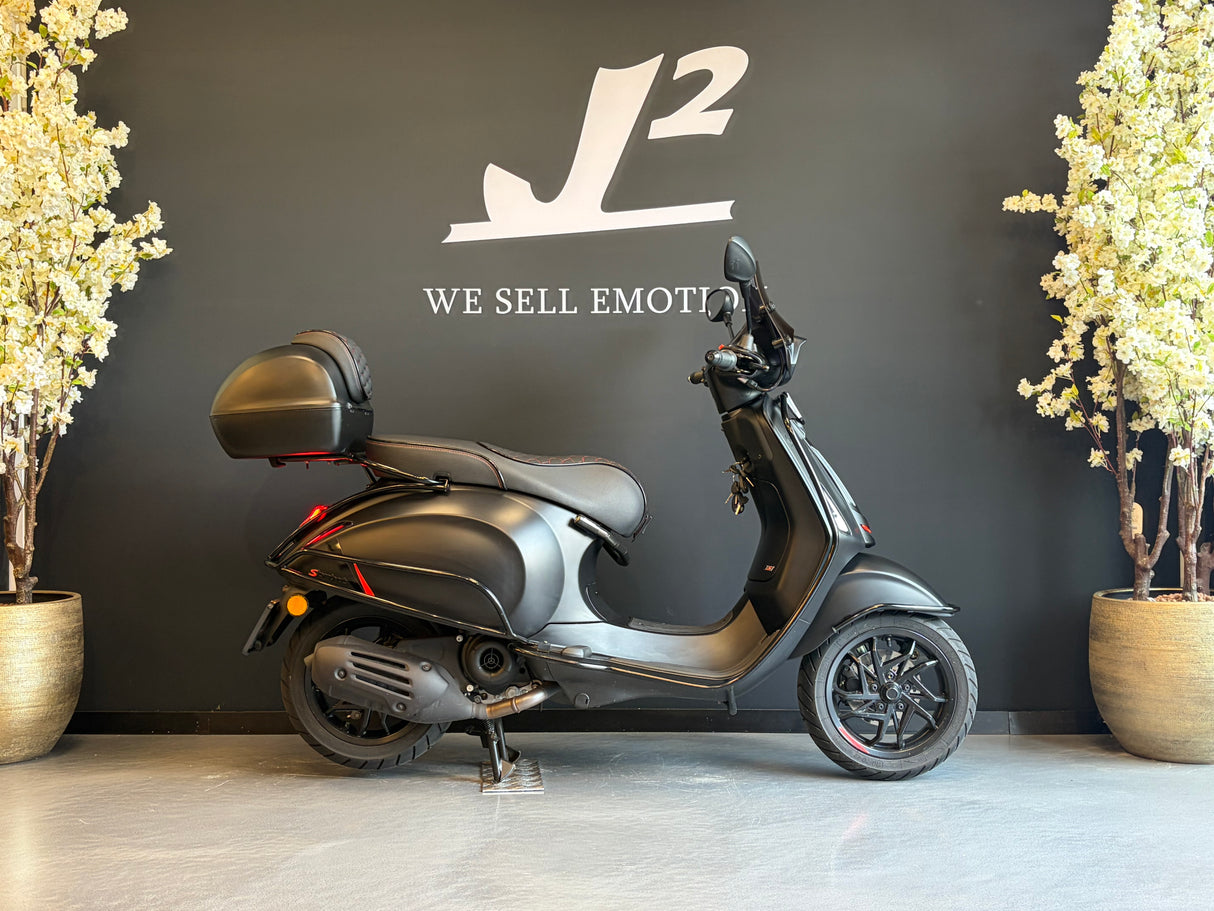Vespa Sprint | Nero Convinto
