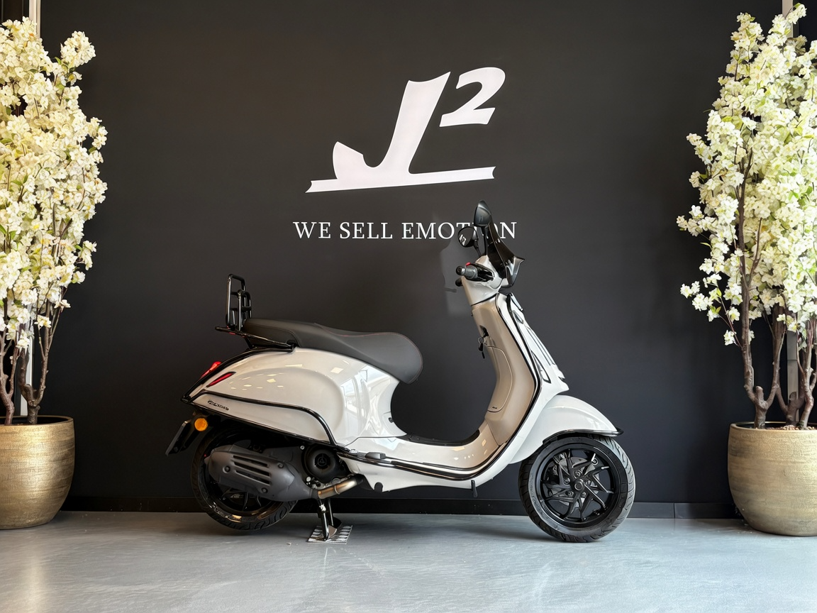 Vespa Sprint S 50 RST E5+ | Porsche Krijt Grijs