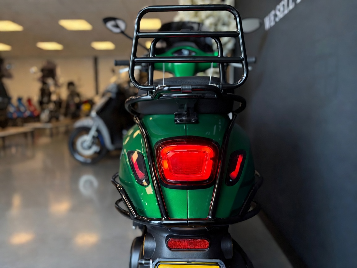 Vespa Sprint | BMW M3 Isle Of Man Green