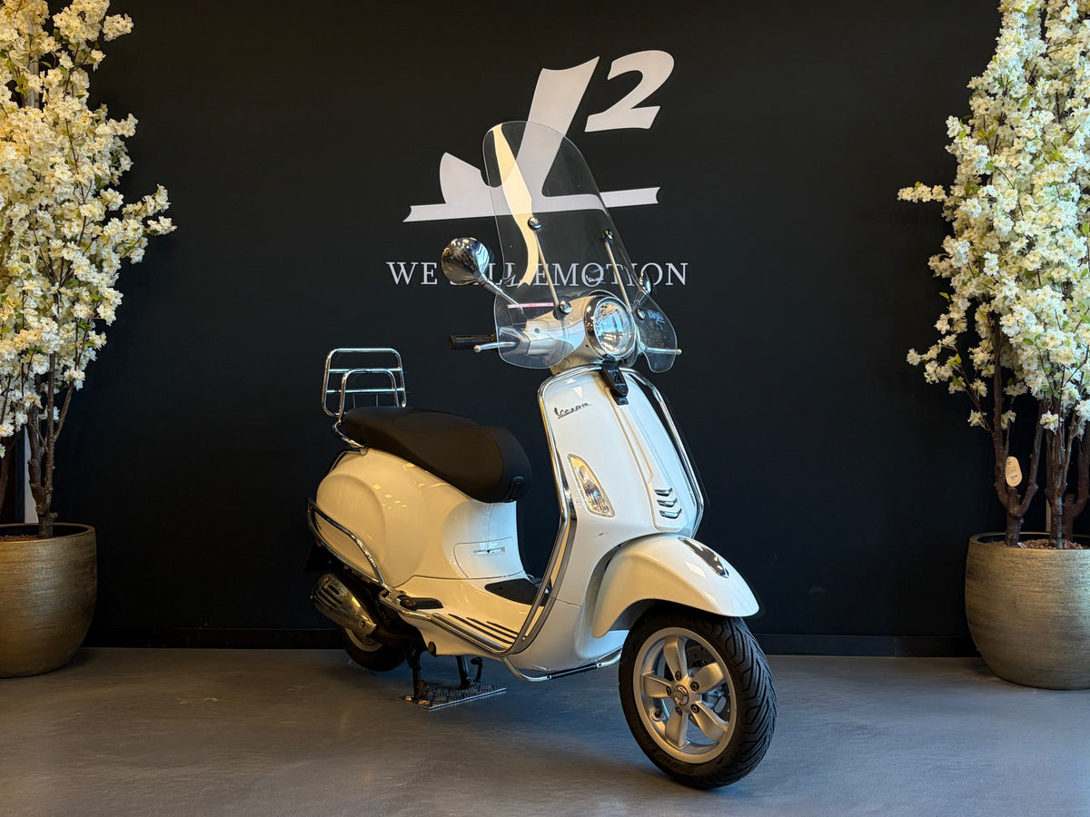 Vespa Primavera | Monte Bianco