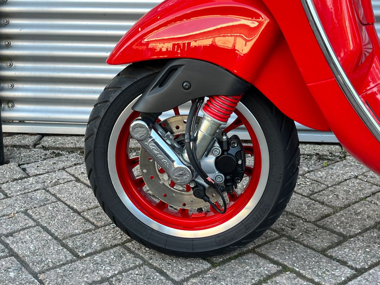 Vespa Sprint Rood Snor/Brom 2018 3422 km 1 eig GARANTIE
